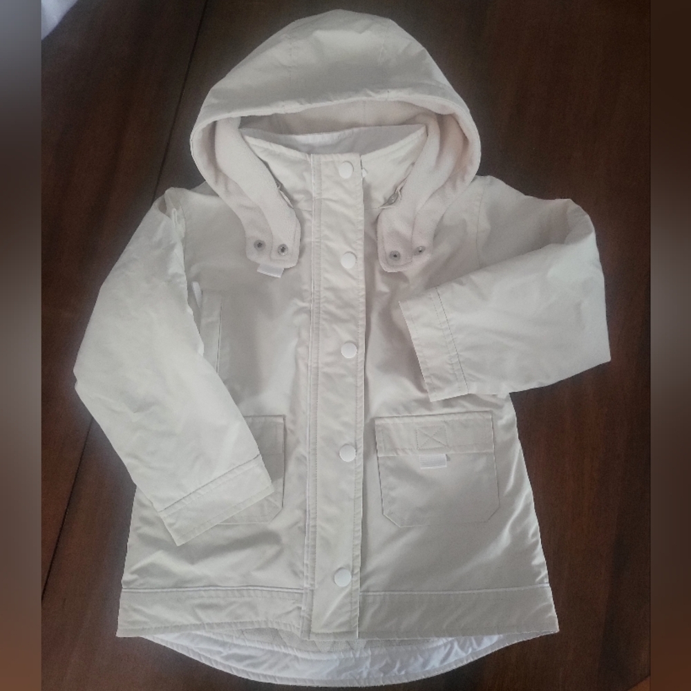 BabyGAP Cream Puffer Jacket Lightweight Minimalist Design